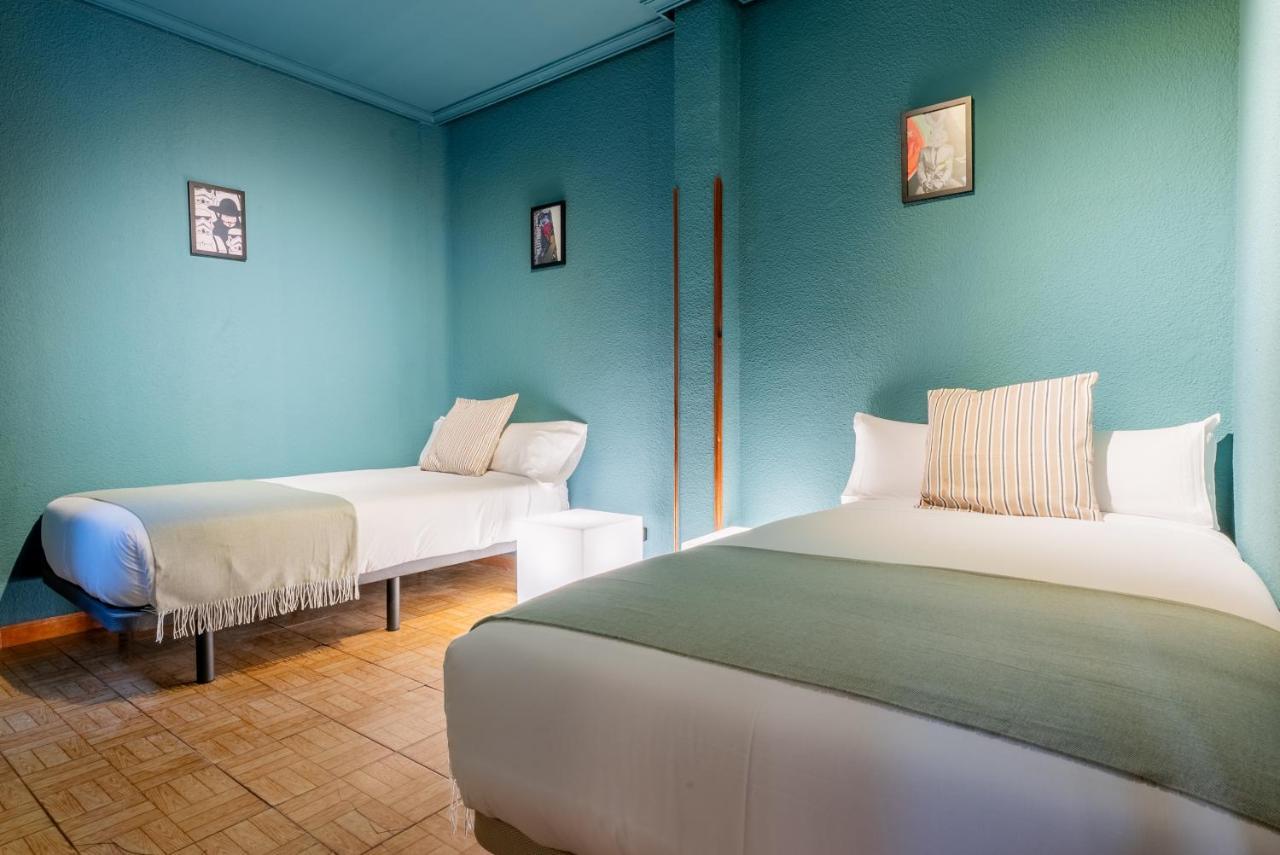 Ideal Hostel Мадрид Экстерьер фото